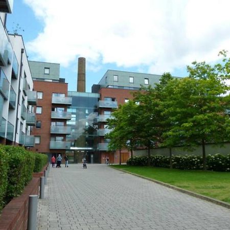 Bright & Spacious Double Bedroom With Ensuite And Concierge! Paid Parking Available Londen Buitenkant foto
